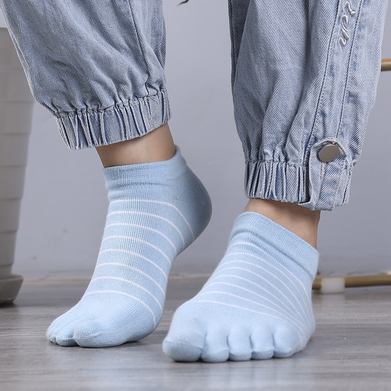 1/5 Pairs Women Striped Five T - Ankle Sock Low Cut 评论和价格
